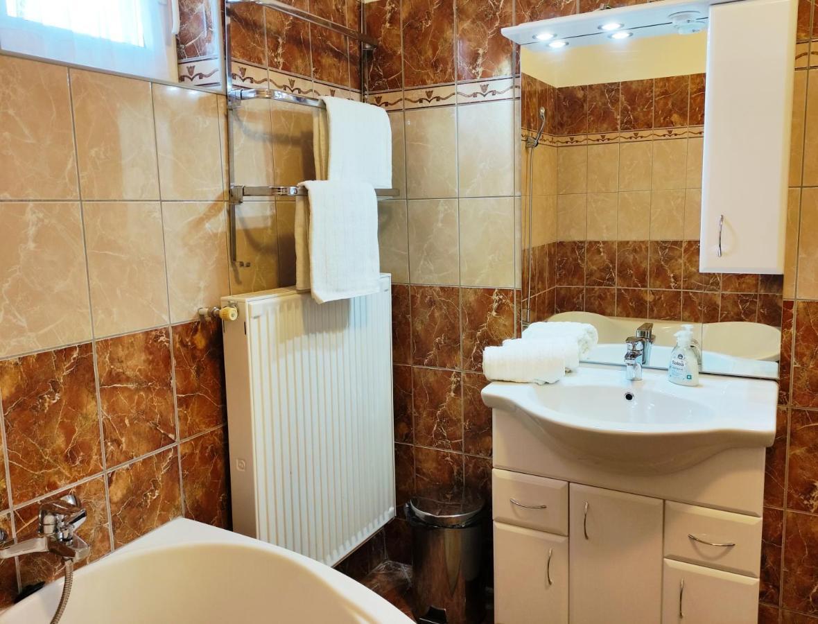 Vár-lak Apartman Apartamento Hévíz Exterior foto